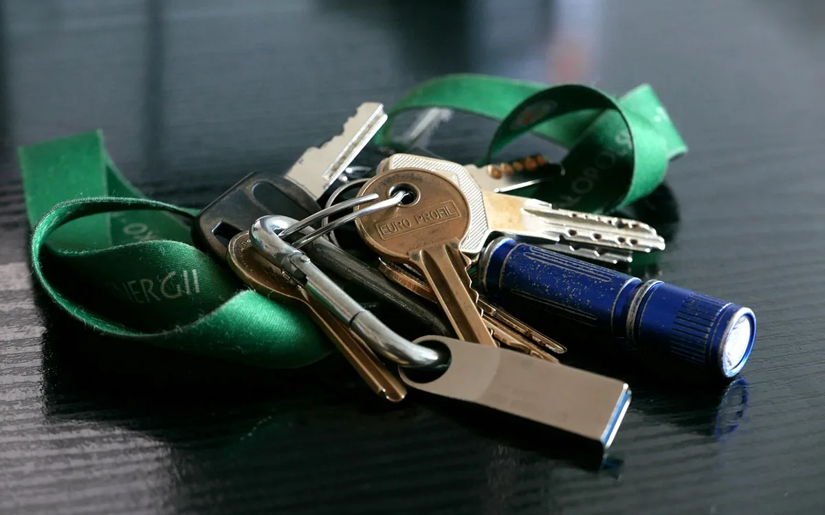 Jak skopiować zdjęcia do pendrive'a w aplikacji Pliki?