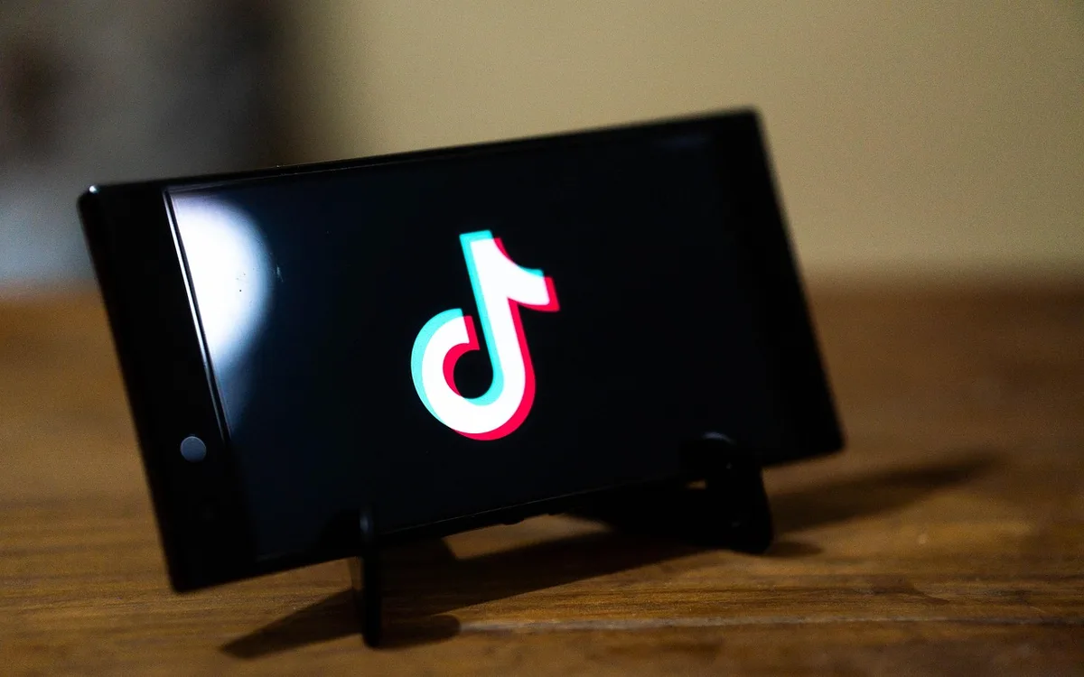 Jak usunąć konto TikTok na stałe?