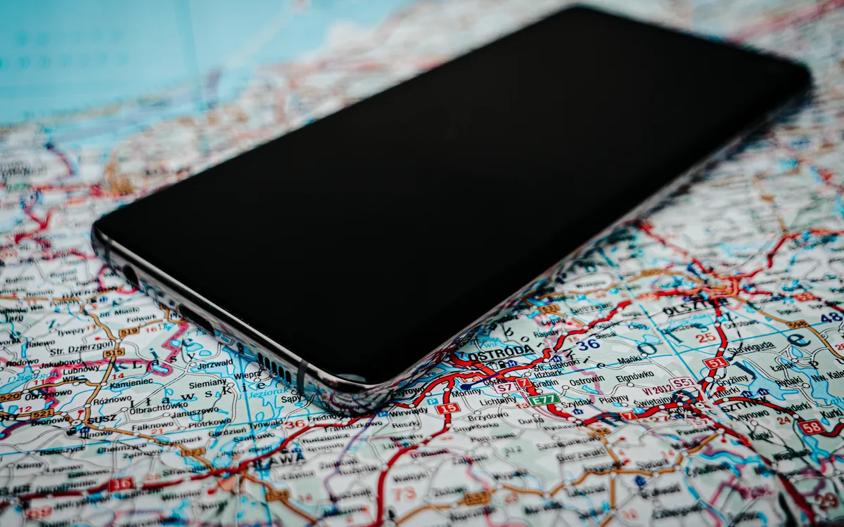 Jak wyłączyć roaming danych na iPhonie?
