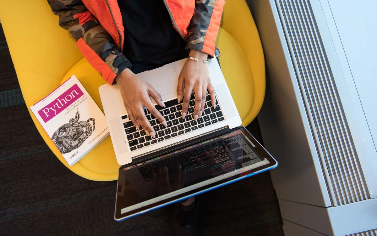 Jak zainstalować Python na Windows 11 krok po kroku?
