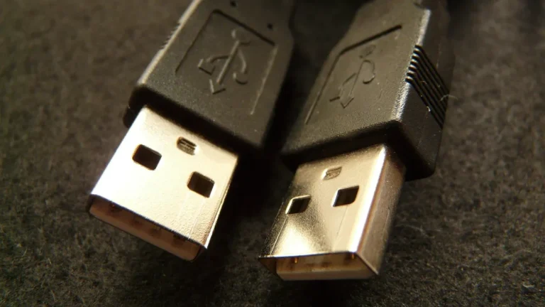 Jak zainstalować Windows 11 i Windows 10 - instalacja krok po kroku