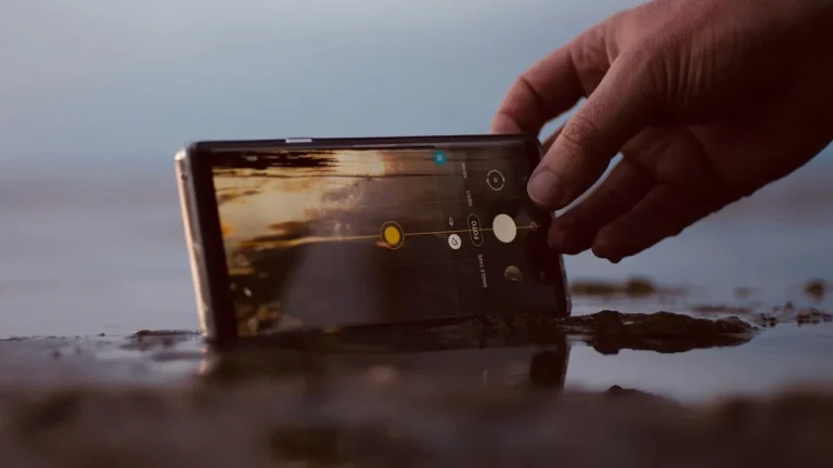 Jak zaktualizować usługi Google Play w telefonie