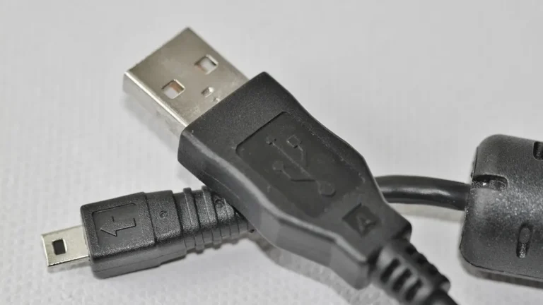 Jak zgrać zdjęcia z aparatu na komputer przez USB