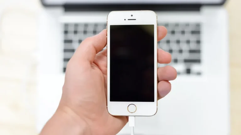 Jak zgrać zdjęcia z telefonu na komputer