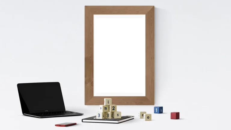 Laptop i smartfon z listą kontaktów przygotowaną do wykonania kopii zapasowej